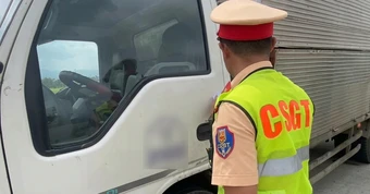 Từ ngày mai, CSGT tăng cường xử phạt vi phạm giao thông trên tuyến đường sau, tài xế chú ý