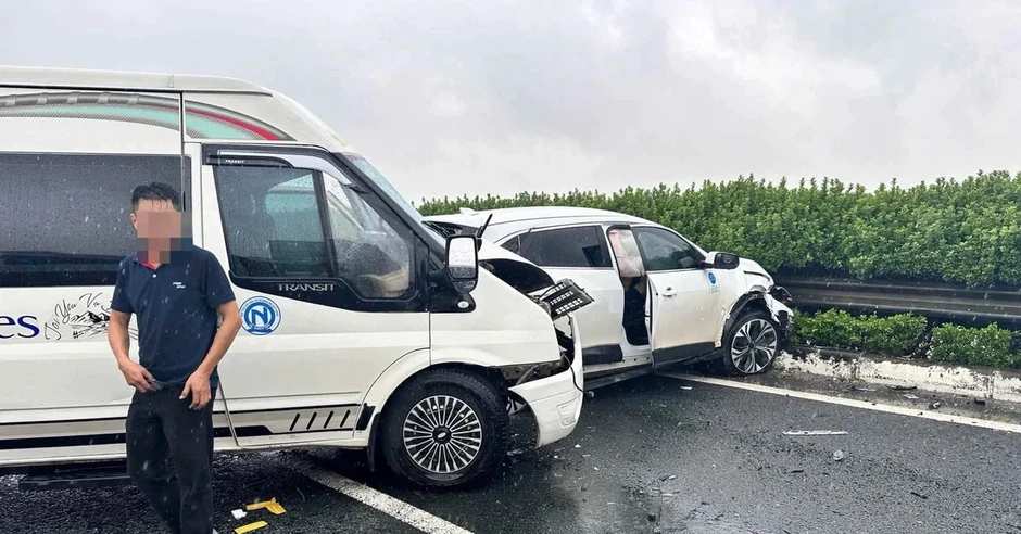 Từ vụ Lexus lạng lách, dừng đột ngột trên cao tốc: Cách xử trí an toàn cho tài xế