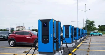 V-Green của tỉ phú Phạm Nhật Vượng đầu tư 10.000 tỉ đồng làm 99 "siêu trạm sạc" trên cả nước