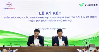V-Green hợp tác EVNHANOI triển khai 10.000 tủ đổi pin xe máy điện