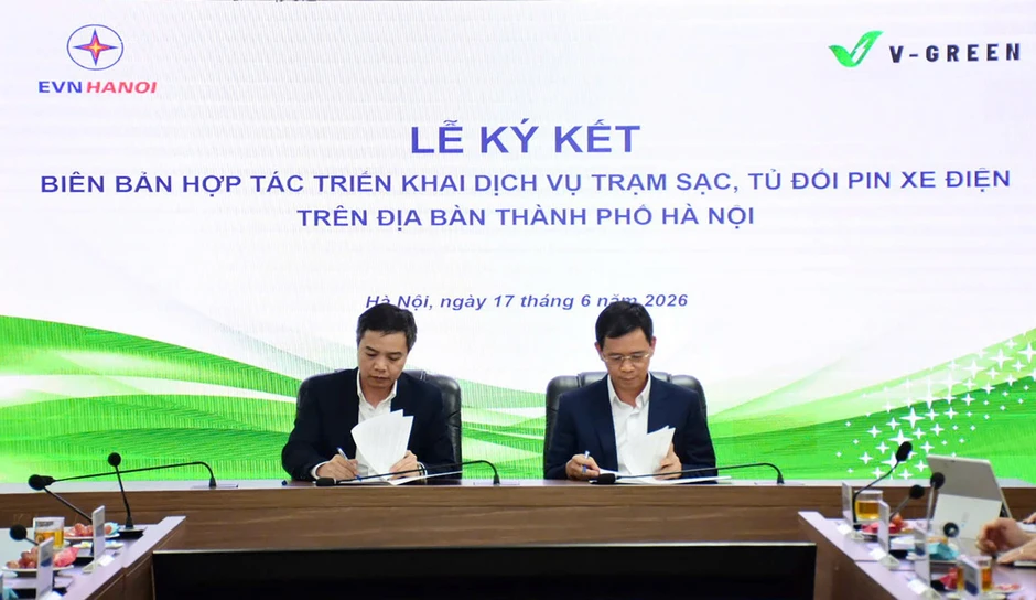V-Green hợp tác EVNHANOI triển khai 10.000 tủ đổi pin xe máy điện V-Green hợp tác EVNHANOI triển khai 10.000 tủ đổi pin xe máy điện