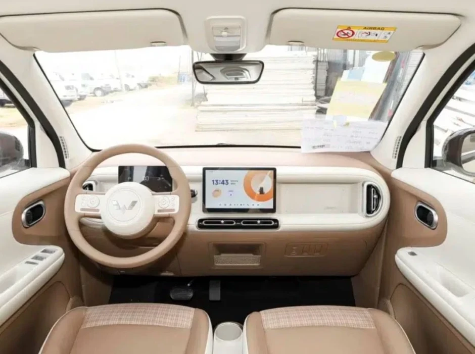 Vì sao chiếc ô tô không tốn xăng có giá 150 triệu đồng này được xem là rẻ nhất? Vì sao chiếc ô tô không tốn xăng có giá 150 triệu đồng này được xem là rẻ nhất?