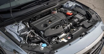 Vì sao động cơ 2.0L trở thành lựa chọn phổ biến của các hãng xe?