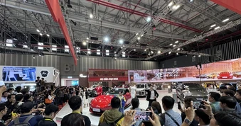 Vietnam Motor Show lại lỡ hẹn với người yêu xe