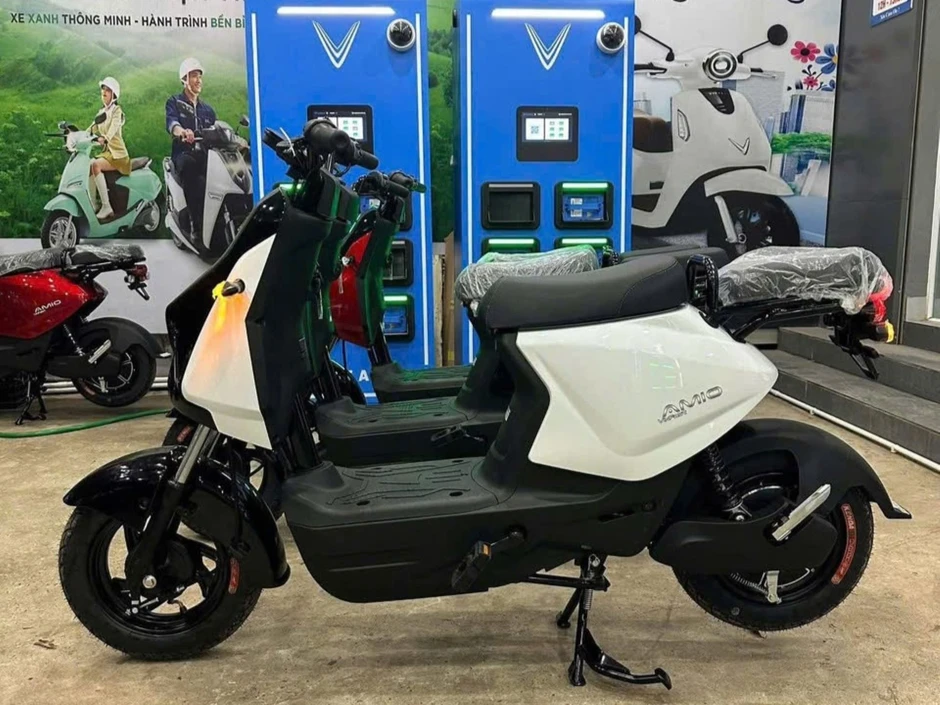 VinFast Amio: Xe máy điện cho học sinh và người nội trợ