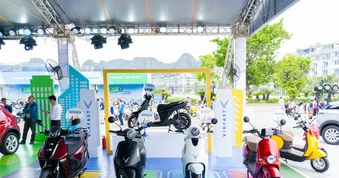 VinFast 'phủ xanh' Vietbuild 2026 với dàn ô tô, xe máy điện và hệ sinh thái năng lượng xanh