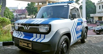 VinFast VF 3 trở thành xe cảnh sát ở Indonesia