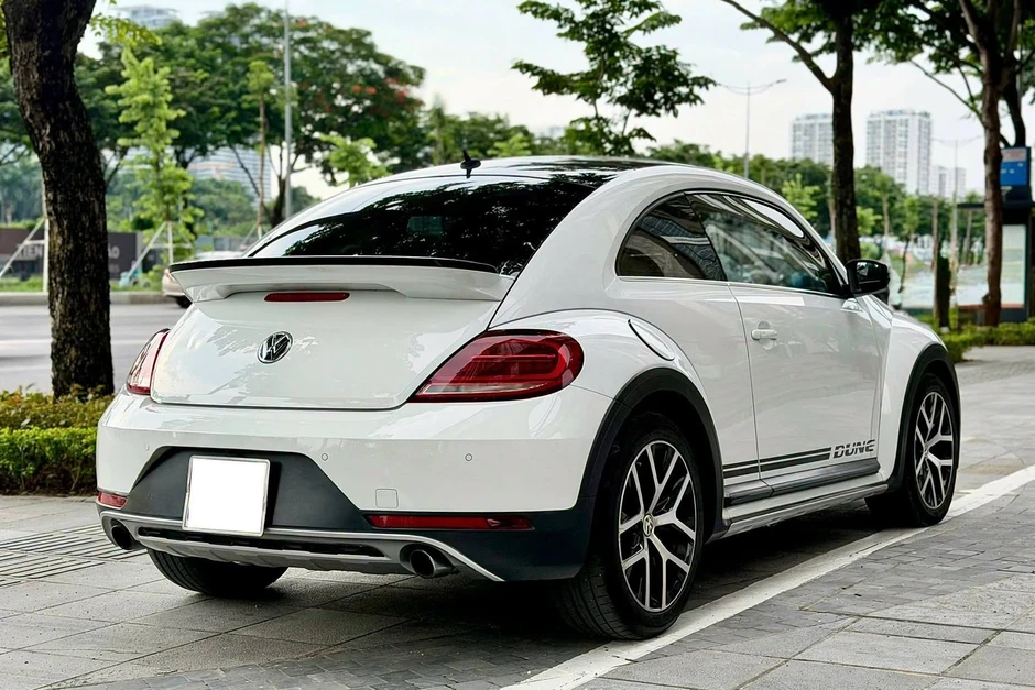 Volkswagen Beetle dùng 9 năm vẫn được rao gần 1,2 tỷ đồng Volkswagen Beetle dùng 9 năm vẫn được rao gần 1,2 tỷ đồng