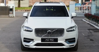 Volvo XC90 giảm sâu 500 triệu đồng tại đại lý, chuẩn bị đón bản mới