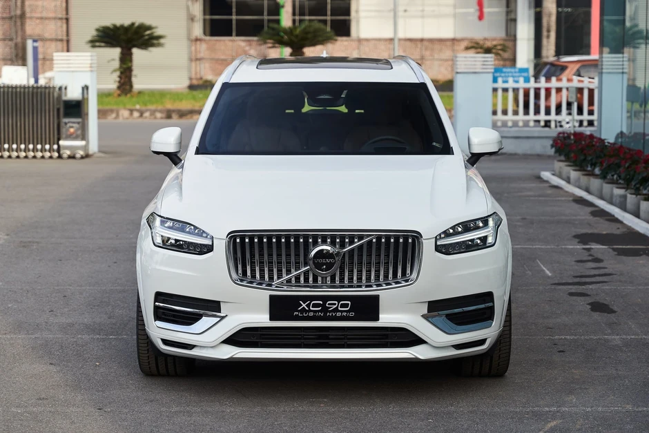 Volvo XC90 giảm sâu 500 triệu đồng tại đại lý, chuẩn bị đón bản mới Volvo XC90 giảm sâu 500 triệu đồng tại đại lý, chuẩn bị đón bản mới