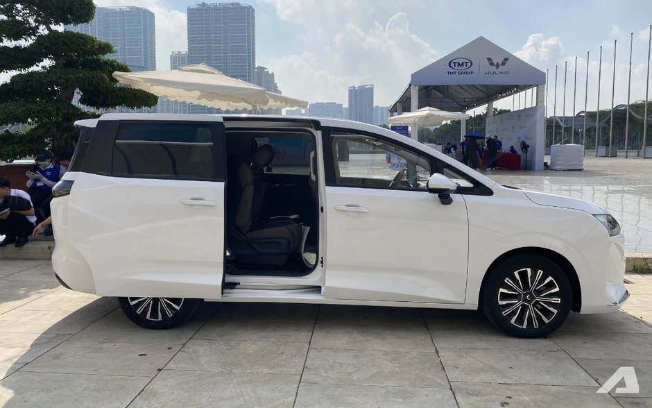 Wuling Darion ra mắt Việt Nam: Giá từ 750 triệu đồng, 2 bản, cửa trượt điện, ghế kiểu thương gia, chạy 500km/sạc, cạnh tranh BYD M6