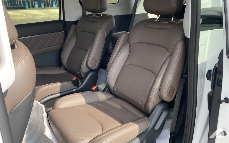 Wuling Darion ra mắt Việt Nam: Giá từ 750 triệu đồng, 2 bản, cửa trượt điện, ghế kiểu thương gia, chạy 500km/sạc, cạnh tranh BYD M6