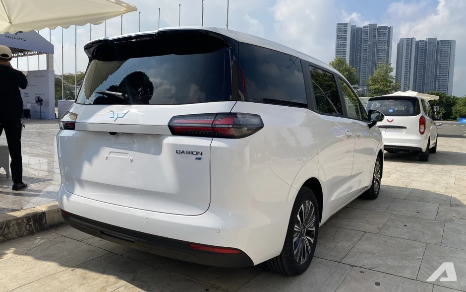 Wuling Darion ra mắt Việt Nam: Giá từ 750 triệu đồng, 2 bản, cửa trượt điện, ghế kiểu thương gia, chạy 500km/sạc, cạnh tranh BYD M6