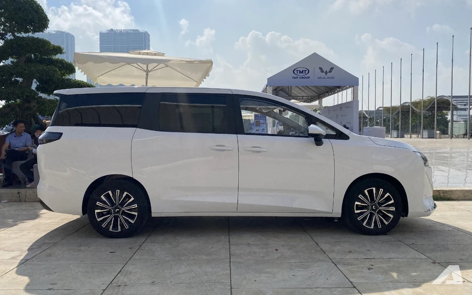 Wuling Darion ra mắt Việt Nam: Giá từ 750 triệu đồng, 2 bản, cửa trượt điện, ghế kiểu thương gia, chạy 500km/sạc, cạnh tranh BYD M6
