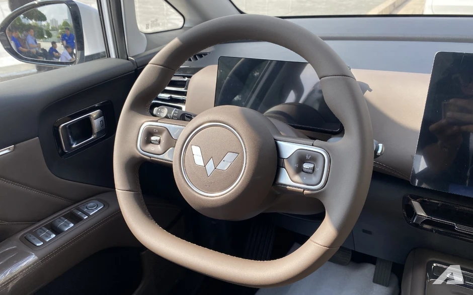 Wuling Darion ra mắt Việt Nam: Giá từ 750 triệu đồng, 2 bản, cửa trượt điện, ghế kiểu thương gia, chạy 500km/sạc, cạnh tranh BYD M6