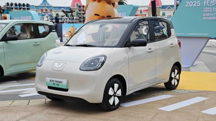 Wuling hé mở tung loạt xe mới ở Việt Nam, trải dài từ ô tô điện mini đến SUV hybrid cỡ lớn Wuling hé mở tung loạt xe mới ở Việt Nam, trải dài từ ô tô điện mini đến SUV hybrid cỡ lớn
