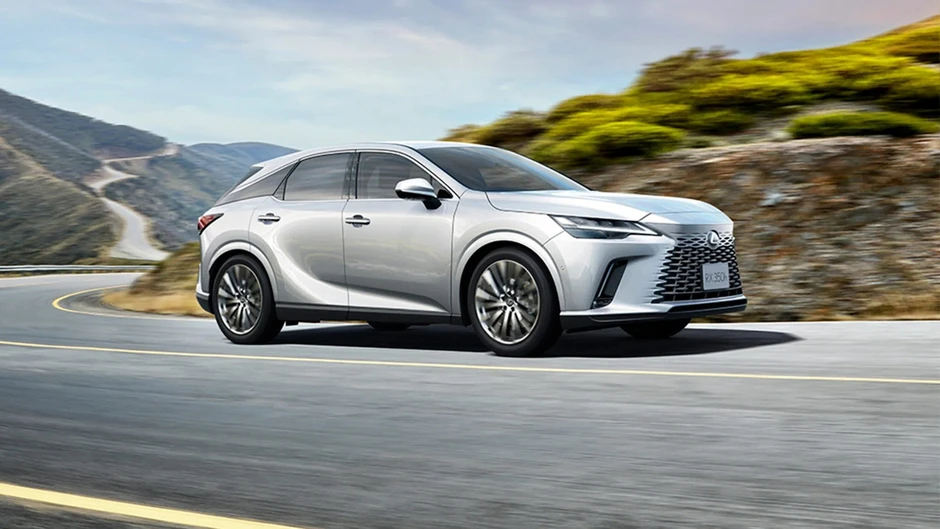 Xe bán chạy nhất của Lexus được làm mới Xe bán chạy nhất của Lexus được làm mới
