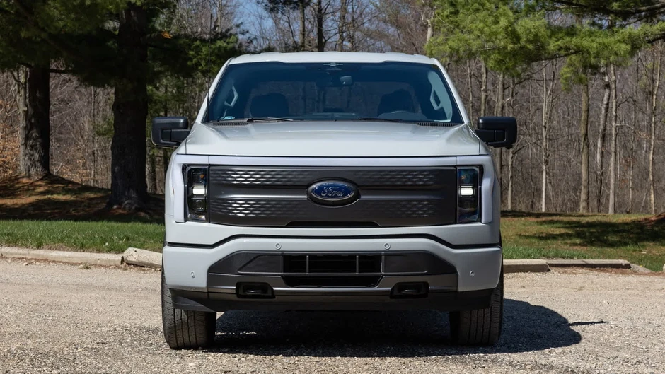 Xe bán tải điện nổi tiếng của Ford bị thay thế Xe bán tải điện nổi tiếng của Ford bị thay thế