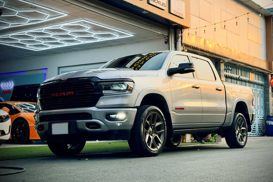 Xe bán tải Ram 1500 mất nửa giá sau 4 năm sử dụng Xe bán tải Ram 1500 mất nửa giá sau 4 năm sử dụng