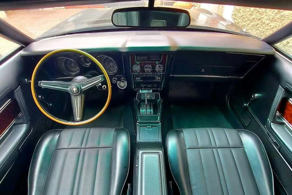 Xế cổ Mustang hơn 50 tuổi kiểm định khí thải vẫn đạt mức ngang xe hiện đại Xế cổ Mustang hơn 50 tuổi kiểm định khí thải vẫn đạt mức ngang xe hiện đại