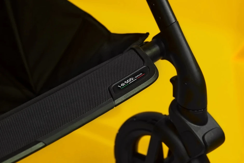 Xe đẩy trẻ em của Lamborghini có gì mà giá quy đổi tới 130 triệu đồng, sản xuất giới hạn toàn cầu? Xe đẩy trẻ em của Lamborghini có gì mà giá quy đổi tới 130 triệu đồng, sản xuất giới hạn toàn cầu?