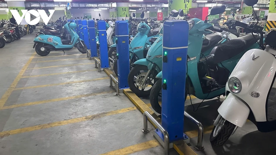 Xe điện không chỉ là một phương tiện hay thiết bị mà là một ngành công nghiệp mới Xe điện không chỉ là một phương tiện hay thiết bị mà là một ngành công nghiệp mới