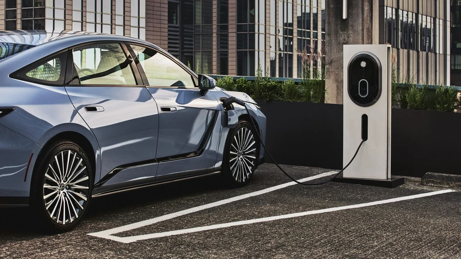 Xe điện mới của Lexus lộ diện ở Việt Nam, giá dự kiến dưới 3 tỷ đồng Xe điện mới của Lexus lộ diện ở Việt Nam, giá dự kiến dưới 3 tỷ đồng