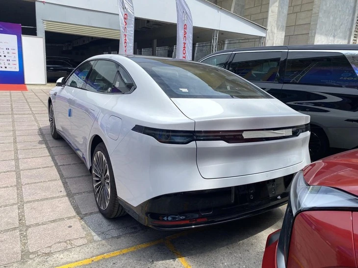 Xe điện Nissan N7 từng xuất hiện ở Việt Nam sẽ bán dưới tên Primera, to hơn Camry, đi 500km/sạc Xe điện Nissan N7 từng xuất hiện ở Việt Nam sẽ bán dưới tên Primera, to hơn Camry, đi 500km/sạc
