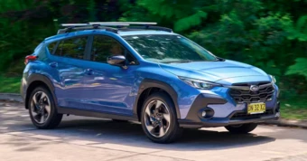 'Xe lai' hybrid lên ngôi tại Úc