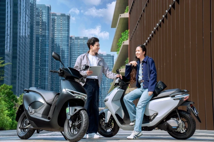 Xe máy điện Honda CUV e: và UC3 mở bán ở Việt Nam: Giá từ 45 triệu, có trạm đổi pin và sạc nhanh Xe máy điện Honda CUV e: và UC3 mở bán ở Việt Nam: Giá từ 45 triệu, có trạm đổi pin và sạc nhanh