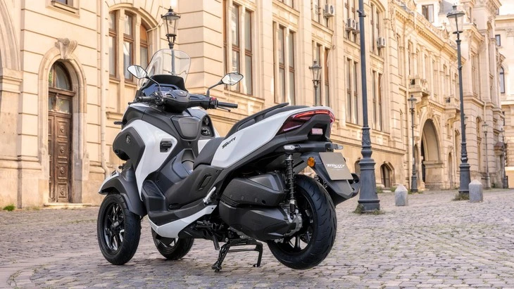 Xe máy Yamaha lần đầu trang bị túi khí, giá bán có thể lên tới gần 300 triệu Xe máy Yamaha lần đầu trang bị túi khí, giá bán có thể lên tới gần 300 triệu