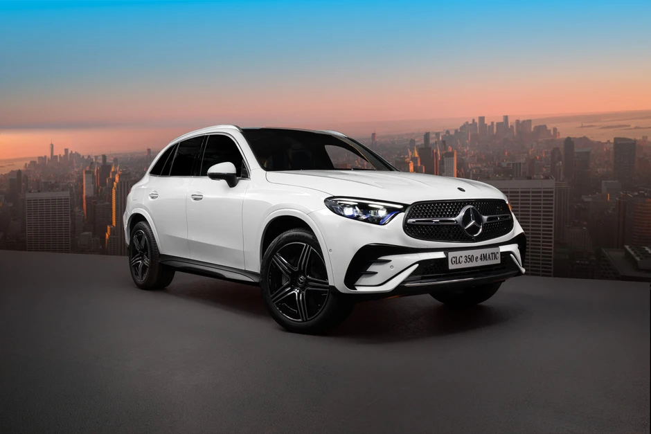 Xe Mercedes bán chạy nhất Việt Nam thêm bản hybrid, giảm giá bản xăng Xe Mercedes bán chạy nhất Việt Nam thêm bản hybrid, giảm giá bản xăng