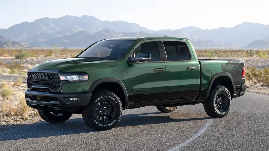 Xe mới sắp ra mắt, Ram 1500 đã qua sử dụng tụt giá 200 triệu chỉ sau 2 tuần Xe mới sắp ra mắt, Ram 1500 đã qua sử dụng tụt giá 200 triệu chỉ sau 2 tuần