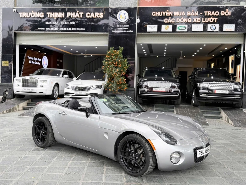 Xe Pontiac Solstice hàng hiếm đời sâu 20 năm tuổi tại Hà Nội giá bán gần 2 tỷ Xe Pontiac Solstice hàng hiếm đời sâu 20 năm tuổi tại Hà Nội giá bán gần 2 tỷ