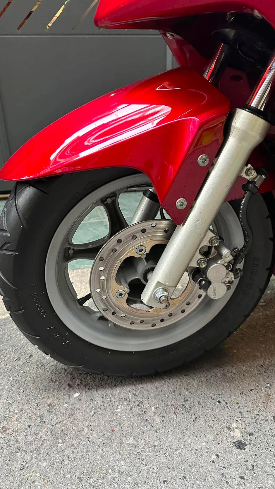 Xe tay ga Ý Honda Dylan 20 năm tuổi giá đắt hơn SH Mode 2026 Xe tay ga Ý Honda Dylan 20 năm tuổi giá đắt hơn SH Mode 2026