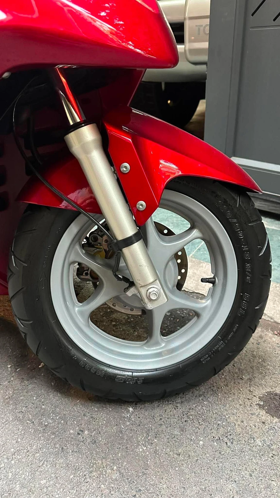 Xe tay ga Ý Honda Dylan 20 năm tuổi giá đắt hơn SH Mode 2026 Xe tay ga Ý Honda Dylan 20 năm tuổi giá đắt hơn SH Mode 2026