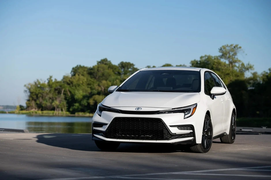 Xe Toyota bán chạy nhất mọi thời đại tung bản đặc biệt Xe Toyota bán chạy nhất mọi thời đại tung bản đặc biệt