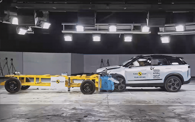 Xe Toyota bất ngờ bị 0 sao thử nghiệm an toàn, hãng khẳng định tổ chức đã dùng xe cũ Xe Toyota bất ngờ bị 0 sao thử nghiệm an toàn, hãng khẳng định tổ chức đã dùng xe cũ