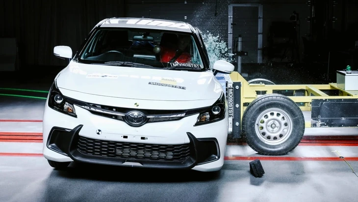 Xe Toyota bất ngờ bị 0 sao thử nghiệm an toàn, hãng khẳng định tổ chức đã dùng xe cũ Xe Toyota bất ngờ bị 0 sao thử nghiệm an toàn, hãng khẳng định tổ chức đã dùng xe cũ