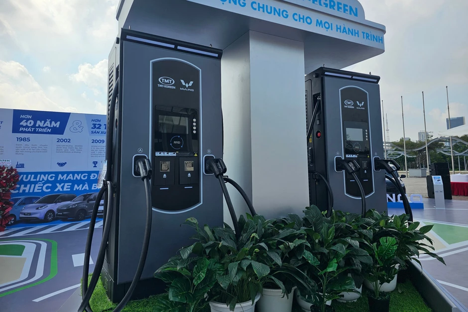 Xe Trung Quốc mới 'ồ ạt' ra mắt tại Việt Nam Xe Trung Quốc mới 'ồ ạt' ra mắt tại Việt Nam