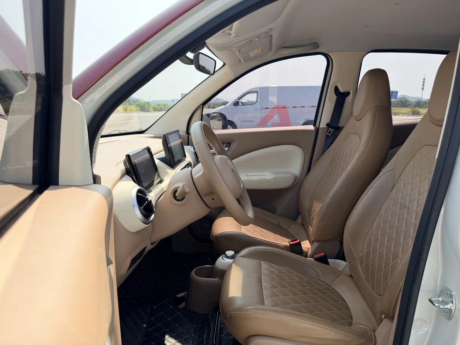 Xem thực tế Wuling MiniEV 2026 sắp ra mắt Việt Nam: Thiết kế như Macaron, 2 màn hình, phanh điện tử, ghế da cách điệu cầu kỳ Xem thực tế Wuling MiniEV 2026 sắp ra mắt Việt Nam: Thiết kế như Macaron, 2 màn hình, phanh điện tử, ghế da cách điệu cầu kỳ