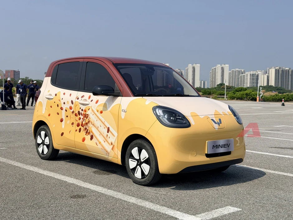 Xem thực tế Wuling MiniEV 2026 sắp ra mắt Việt Nam: Thiết kế như Macaron, 2 màn hình, phanh điện tử, ghế da cách điệu cầu kỳ Xem thực tế Wuling MiniEV 2026 sắp ra mắt Việt Nam: Thiết kế như Macaron, 2 màn hình, phanh điện tử, ghế da cách điệu cầu kỳ