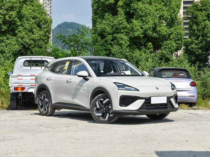 Xuất hiện xe mới đăng ký ở Việt Nam: To cỡ Honda HR-V, dùng PHEV hoặc điện, giá quy đổi từ 380 triệu Xuất hiện xe mới đăng ký ở Việt Nam: To cỡ Honda HR-V, dùng PHEV hoặc điện, giá quy đổi từ 380 triệu