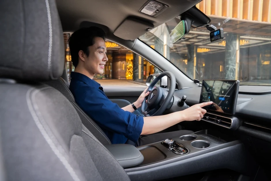 Xuống tiền Limo Green chạy dịch vụ, tài xế chia sẻ: Nhìn rõ cửa hoàn vốn sau 1,5 năm Xuống tiền Limo Green chạy dịch vụ, tài xế chia sẻ: Nhìn rõ cửa hoàn vốn sau 1,5 năm
